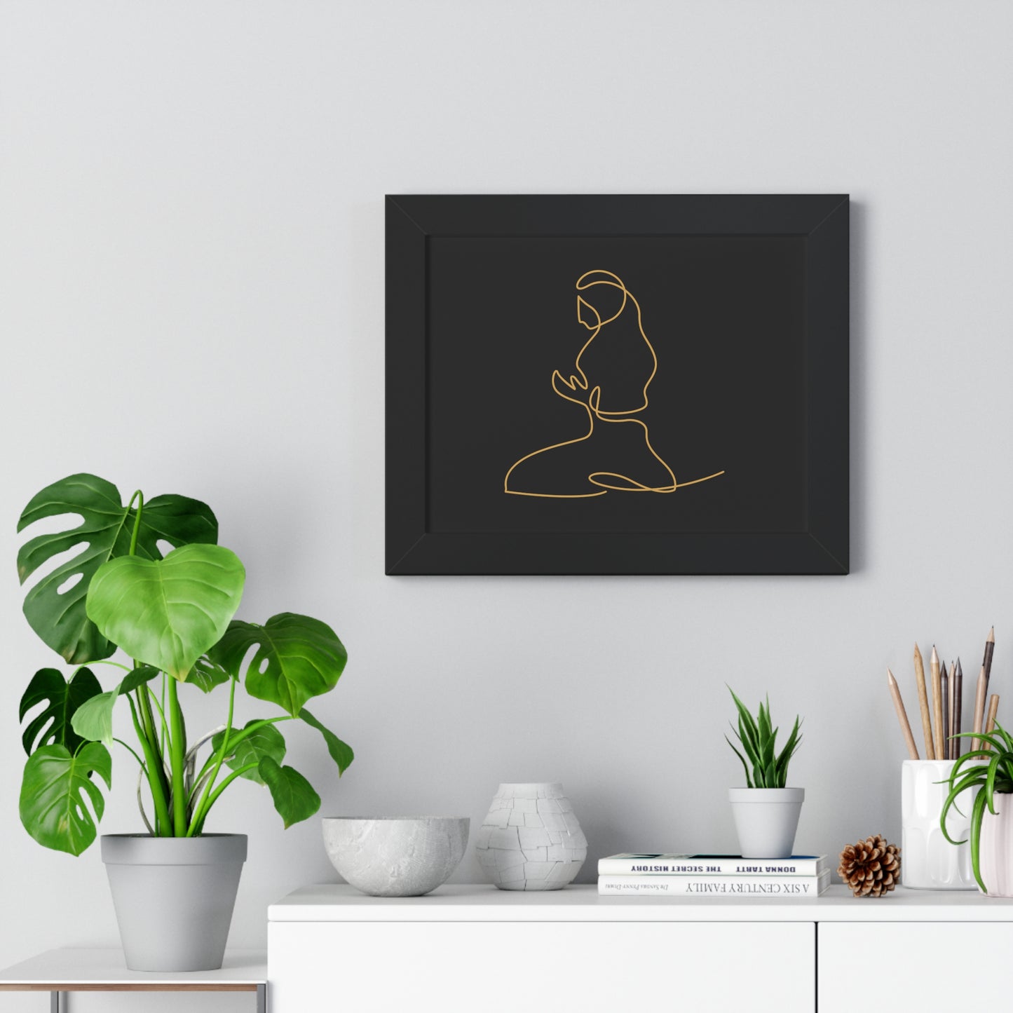 Framed Poster praying, Islam, Islam praying, women praying, Muslim woman, gift, Eid, Ramadan, decor, wall art, minimal art, Islam art