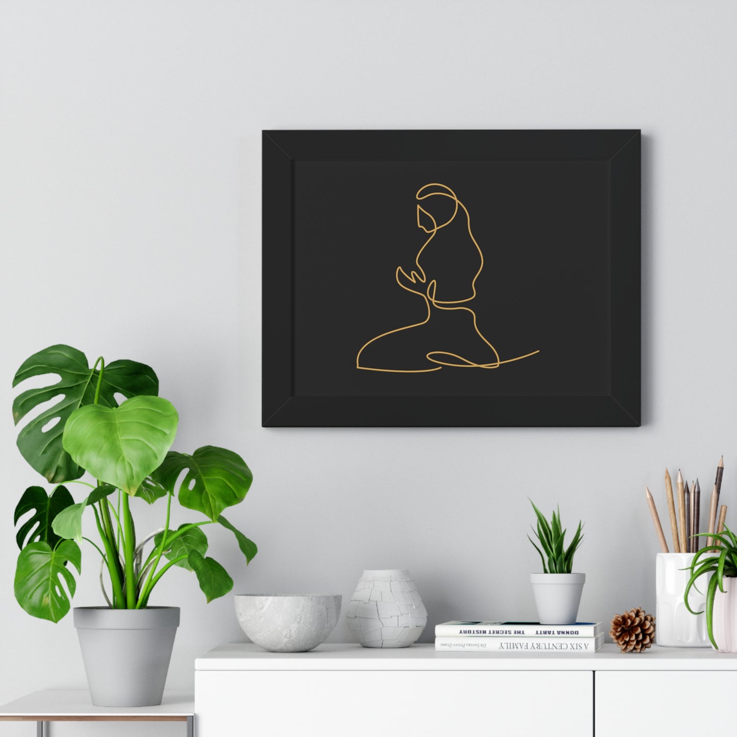 Framed Poster praying, Islam, Islam praying, women praying, Muslim woman, gift, Eid, Ramadan, decor, wall art, minimal art, Islam art