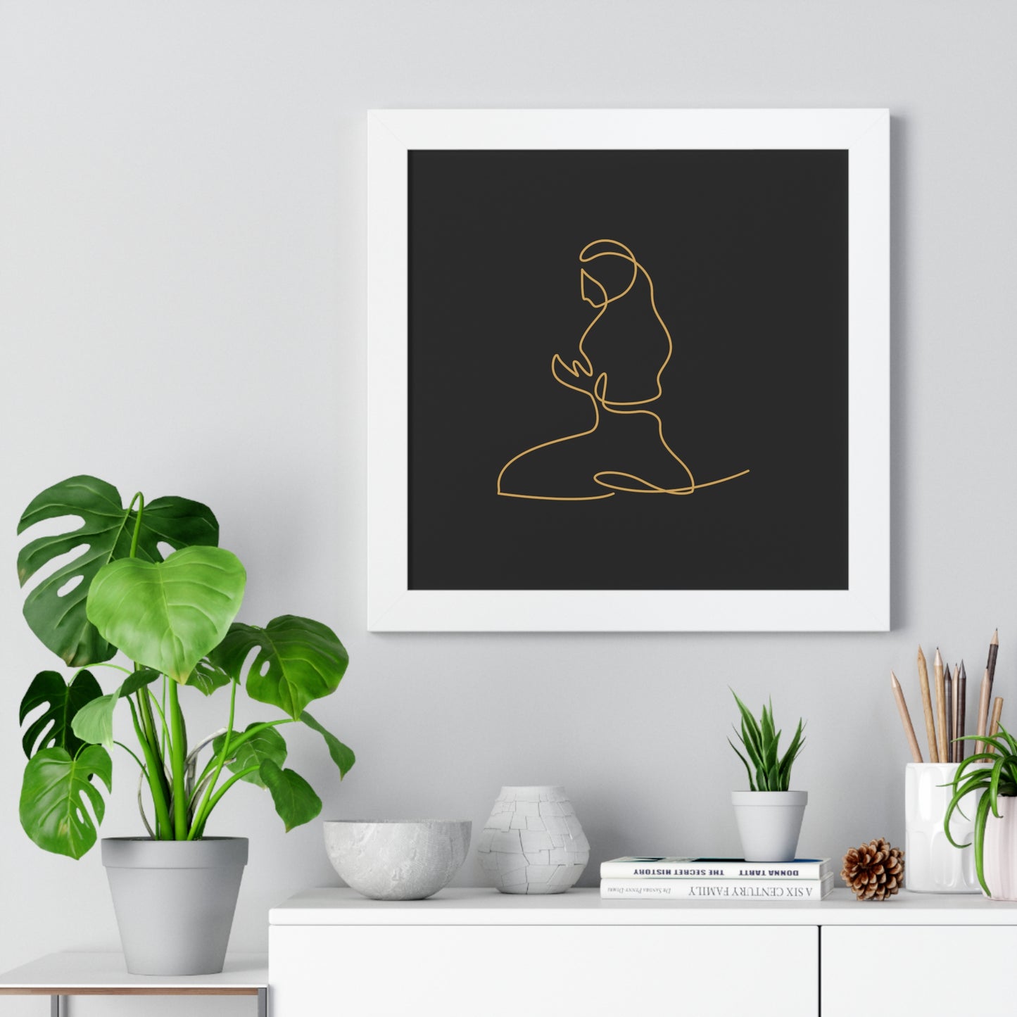 Framed Poster praying, Islam, Islam praying, women praying, Muslim woman, gift, Eid, Ramadan, decor, wall art, minimal art, Islam art
